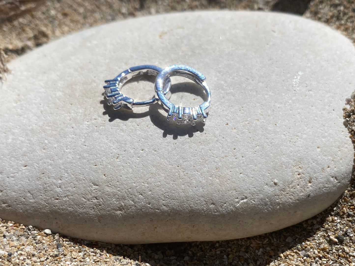 Mini hoops con zirconi